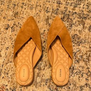 Birdies Women's Camel Suede Slip-Ons
